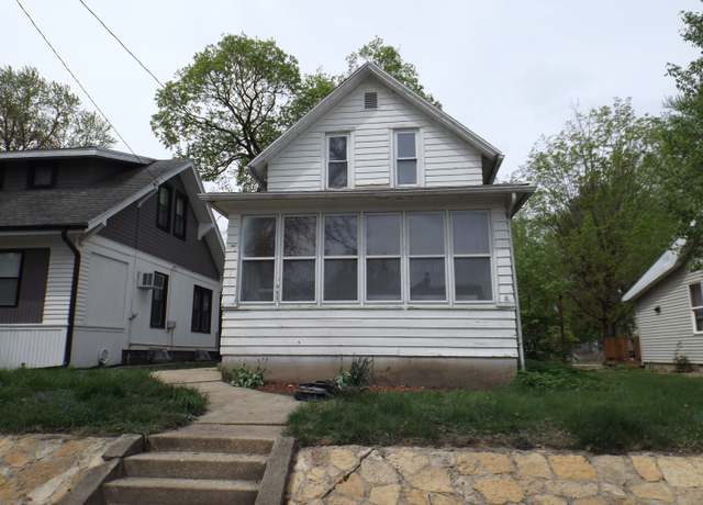 Property at 709 4th Ave, Sterling, IL 61081, 2 beds, 1 bath