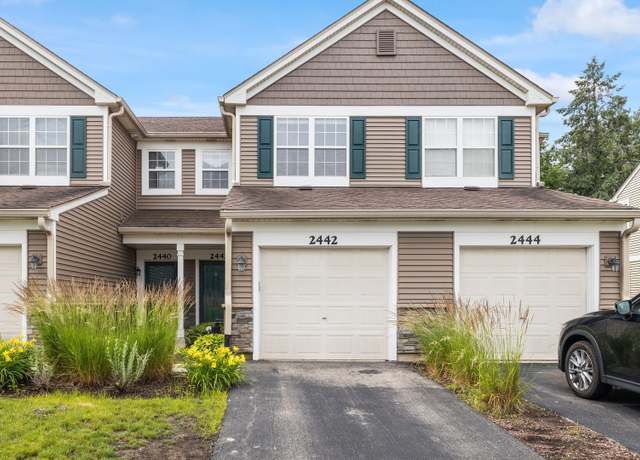 Property at 2442 Oneida Ln, Naperville, IL 60563, 2 beds, 2.5 baths