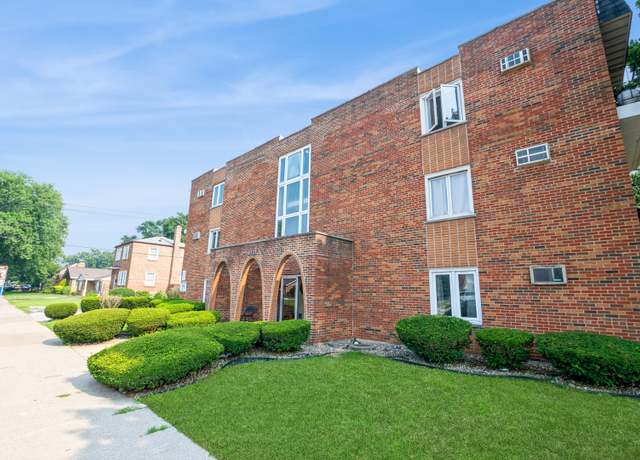 Property at 9721 S Cicero Ave Unit 1A, Oak Lawn, IL 60453, 2 beds, 1 bath