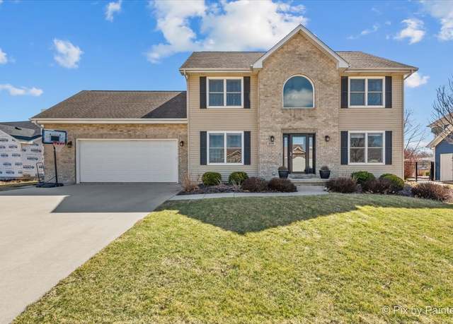 Property at 208 Saint Andrews Dr, Dekalb, IL 60115, 4 beds, 3 baths