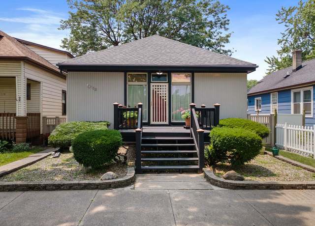 Property at 13118 S Buffalo Ave, Chicago, IL 60633, 2 beds, 1 bath