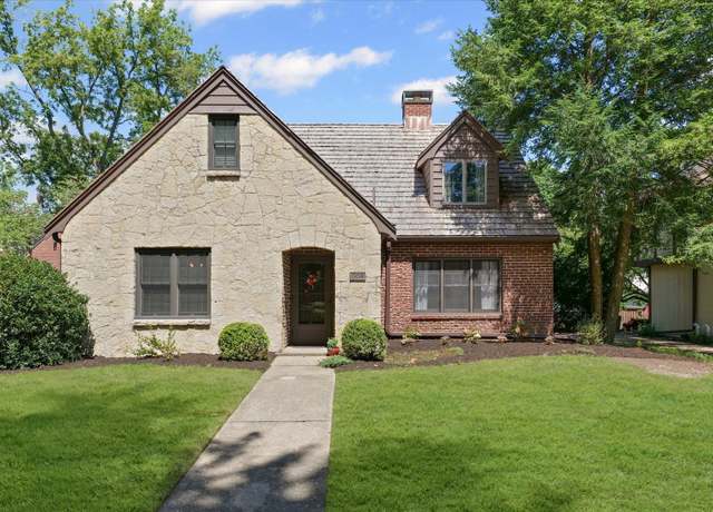 Property at 504 W Delaware Ave, Urbana, IL 61801, 4 beds, 2 baths