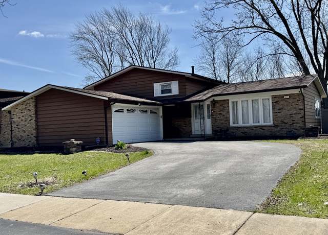 Property at 5125 Imperial Dr, Richton Park, IL 60471, 3 beds, 1.5 baths