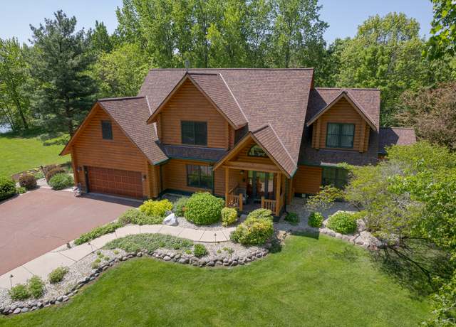 Property at 10415 Ridge Ln, Huntley, IL 60142, 4 beds, 3.5 baths