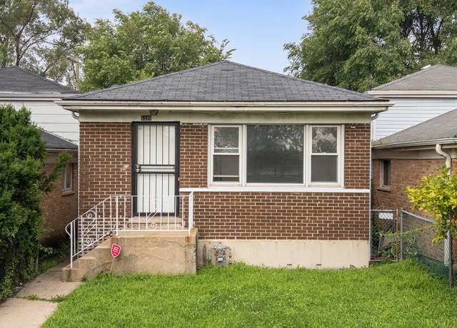 Property at 5330 S Wallace St, Chicago, IL 60609, 3 beds, 1 bath