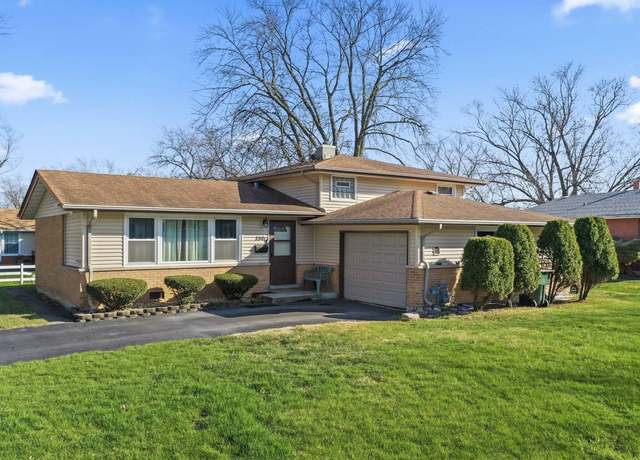 Property at 3301 Hazel Ln, Hazel Crest, IL 60429, 3 beds, 1.5 baths