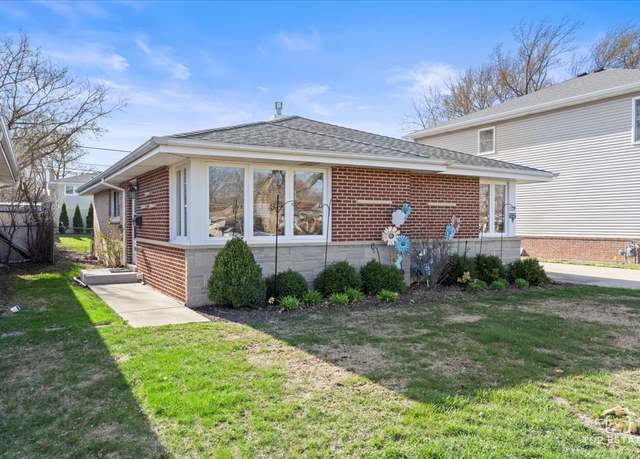 Property at 1228 S Haddow Ave, Arlington Heights, IL 60005, 3 beds, 1.5 baths