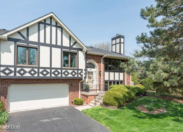 Property at 17621 Windsor Pkwy #17621, Tinley Park, IL 60487, 2 beds, 2 baths