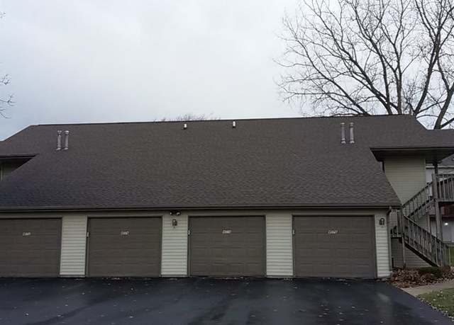 Property at 4076 Renn Hart Hills Rd, Loves Park, IL 61111, 8 beds, 4 baths