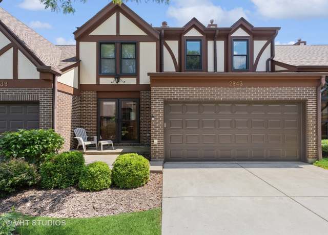 Property at 2843 Brighton Ct, Westchester, IL 60154, 3 beds, 2.5 baths