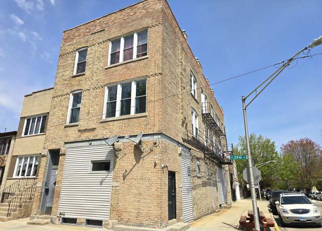 Property at 334 W 29th St, Chicago, IL 60616, 10 beds, 5 baths