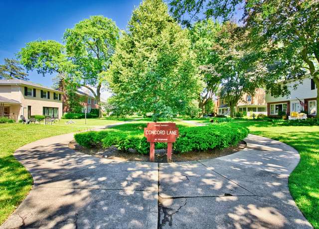 Property at 4454 Concord Ln, Skokie, IL 60076, 4 beds, 2.5 baths