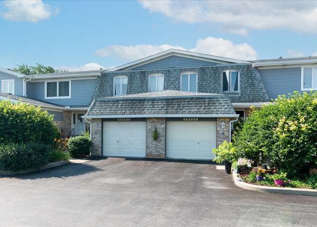Property at 15957 78th Ave, Tinley Park, IL 60477, 2 beds, 2.5 baths