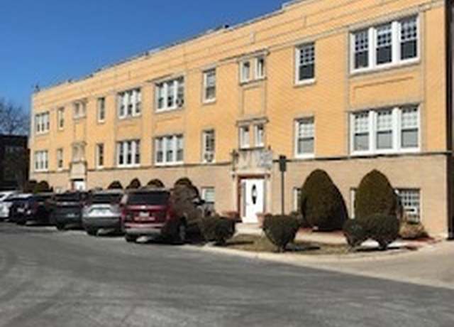 Property at 6443 18th St #5, Berwyn, IL 60402, 2 beds, 1 bath