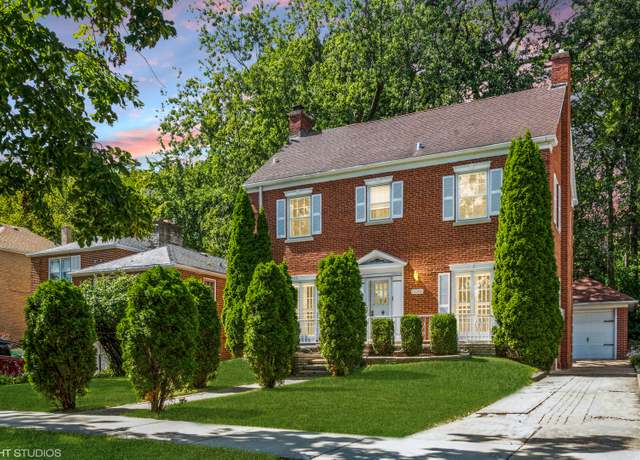 Property at 11200 S Longwood Dr, Chicago, IL 60643, 5 beds, 3.5 baths