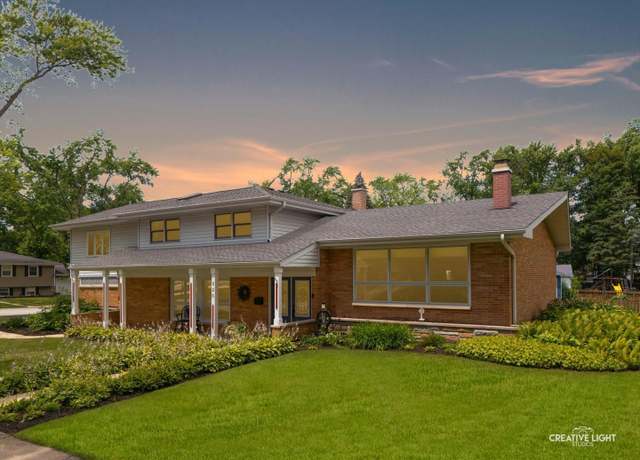 Property at 225 Elmwood Dr, Naperville, IL 60540, 4 beds, 2.5 baths