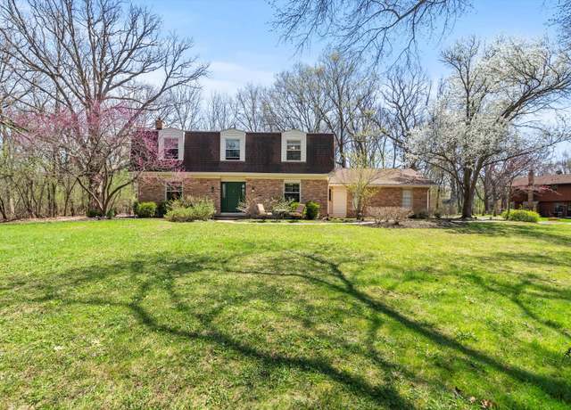 Property at 125 Grove Ln, Barrington, IL 60010, 4 beds, 2.5 baths