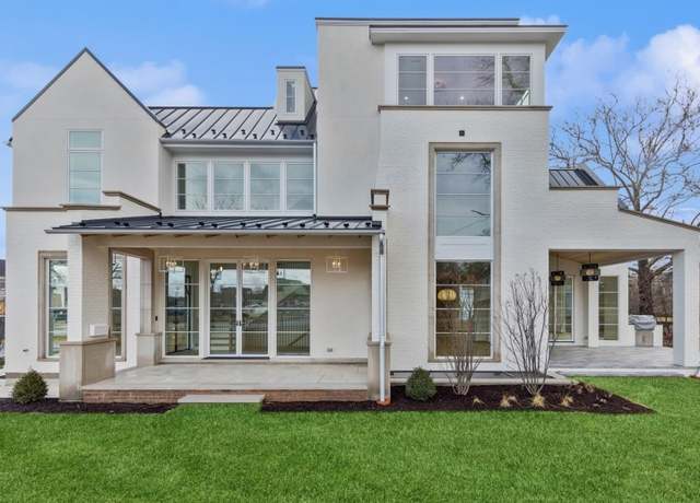 Property at 527 Kensington Ct, Hinsdale, IL 60521, 5 beds, 5.5 baths
