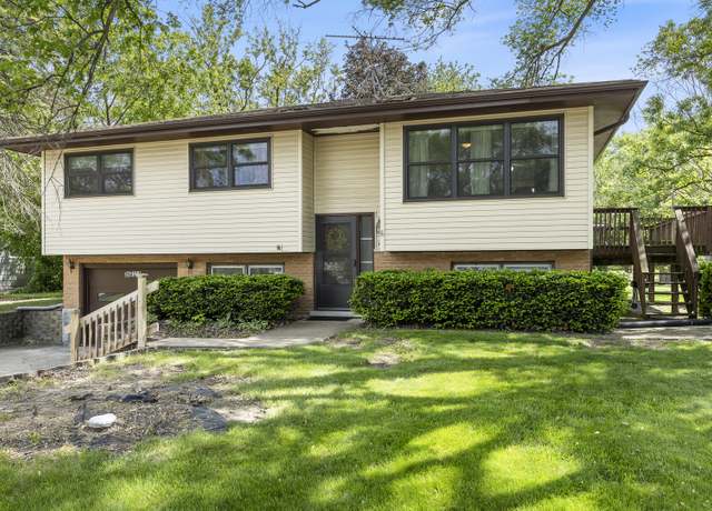 Property at 26W331 Geneva Rd, Wheaton, IL 60187, 3 beds, 1 bath