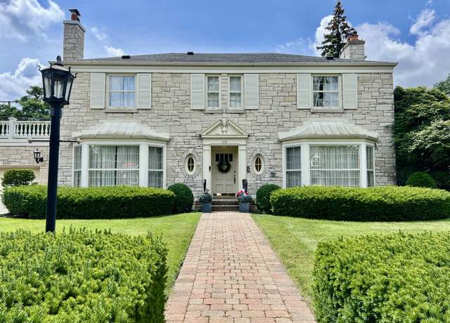 Property at 215 Albion Ave, Park Ridge, IL 60068, 3 beds, 3.5 baths