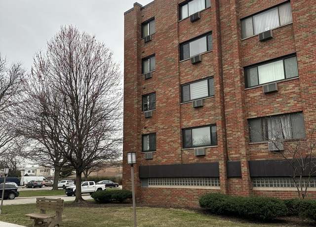 Property at 5310 N Chester Ave #306, Chicago, IL 60656, 1 bath
