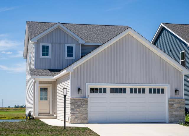 Property at 3309 Palmer Dr, Champaign, IL 61822, 3 beds, 2.5 baths