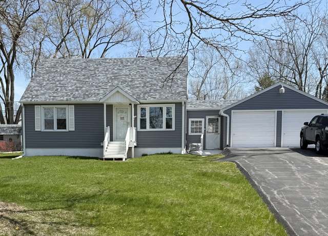 Property at 15603 112th Ct, Orland Park, IL 60467, 4 beds, 2 baths
