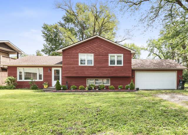 Property at 201 N First St, Wilmington, IL 60481, 3 beds, 1 bath