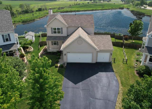 Property at 3131 Braeburn Ct, Woodstock, IL 60098, 3 beds, 2.5 baths