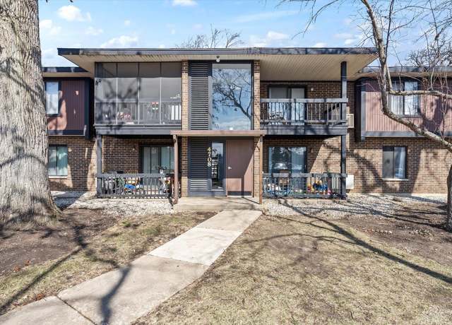 Property at 4708 W Northfox Ln #7, Mchenry, IL 60050, 2 beds, 1.5 baths