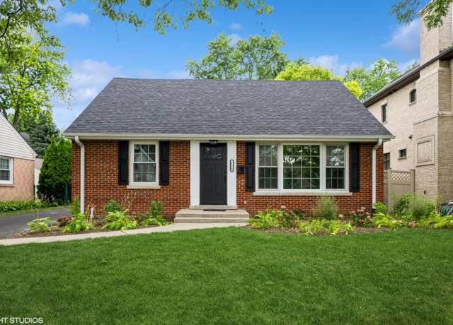 Property at 120 Washington St, Glenview, IL 60025, 4 beds, 3.5 baths