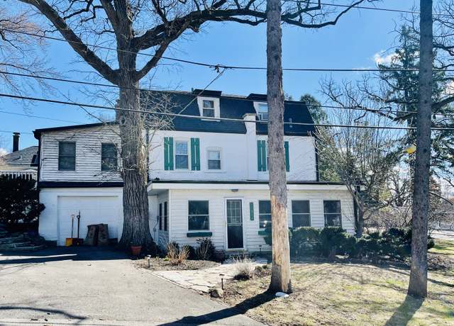 Property at 24311 N Bonnie Ln, Lake Zurich, IL 60047, 4 beds, 2 baths