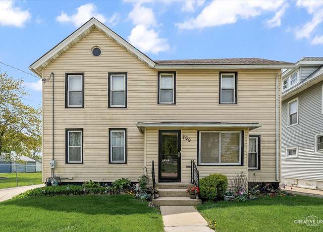 Property at 769 Kane St, Aurora, IL 60505, 4 beds, 1.5 baths
