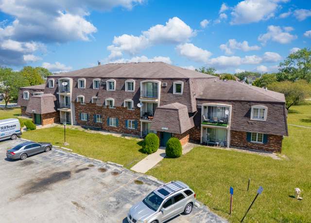 Property at 17963 Huntleigh Ct #103, Country Club Hills, IL 60478, 1 bed, 1 bath