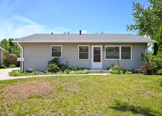 Property at 114 S Chestnut Dr, Streamwood, IL 60107, 3 beds, 2 baths