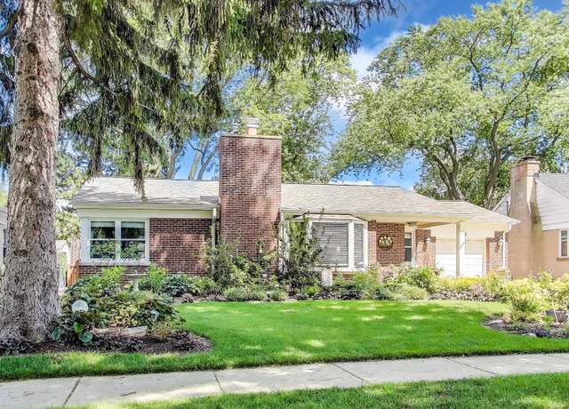 Property at 723 S Evergreen Ave, Arlington Heights, IL 60005, 3 beds, 2 baths