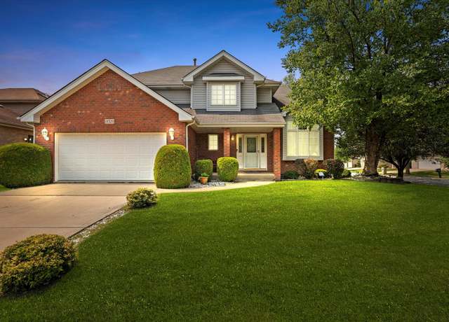 Property at 18528 Willow Ave, Country Club Hills, IL 60478, 4 beds, 3 baths