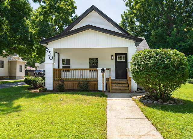 Property at 930 W Macarthur Ave, Bloomington, IL 61701, 3 beds, 1.5 baths