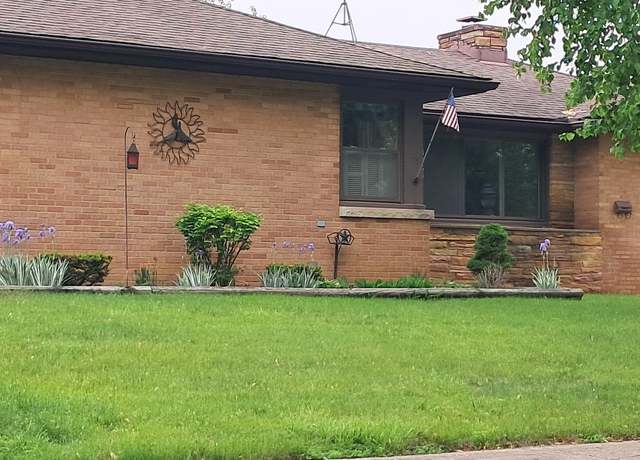 Property at 708 S Gretta Ave, Waukegan, IL 60085, 3 beds, 1 bath