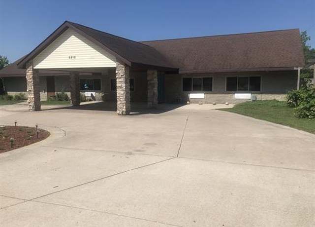 Property at 5918 Park Ridge Rd, Loves Park, IL 61111, 2 beds, 2.5 baths