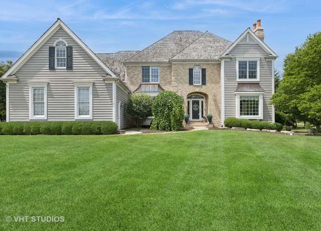 Property at 5609 Farmbrook Ln, Crystal Lake, IL 60014, 5 beds, 5 baths