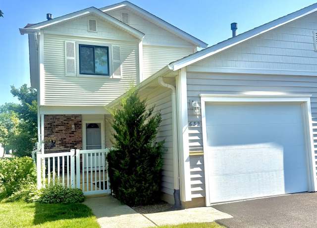 Property at 632 Bridgeview Pt, Schaumburg, IL 60194, 2 beds, 2.5 baths