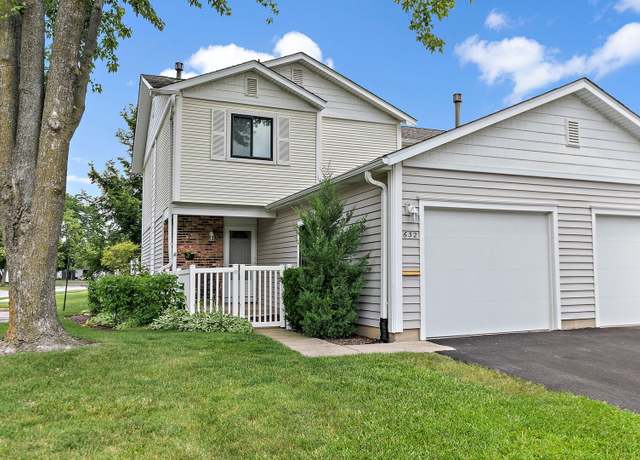 Property at 632 Bridgeview Pt, Schaumburg, IL 60194, 2 beds, 2.5 baths