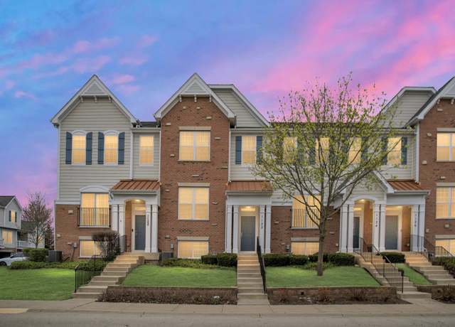 Property at 1122 Chelsea Dr, Lake Zurich, IL 60047, 3 beds, 2.5 baths