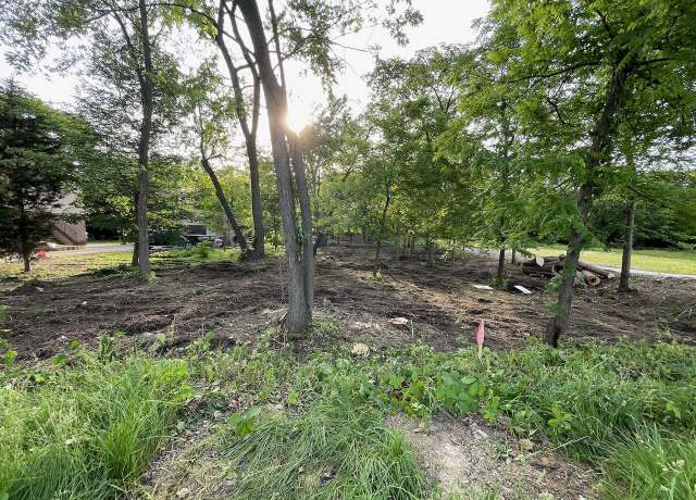 Property at 22 N Columbine Ave, Lombard, IL 60148