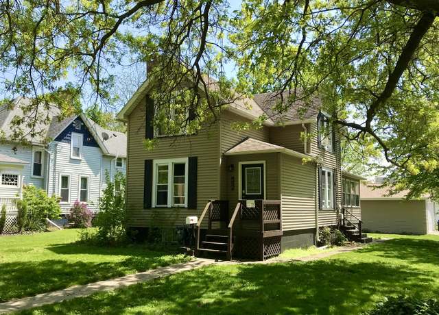 Property at 426 W Putnam St, Princeton, IL 61356, 4 beds, 2 baths