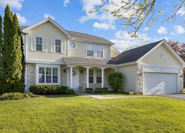 Property at 1175 N Harvard Cir, South Elgin, IL 60177, 3 beds, 2.5 baths