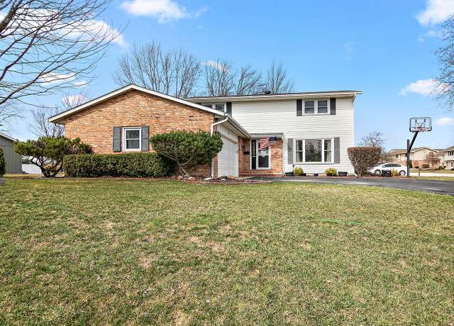 Property at 1215 Stratford Dr W, Bourbonnais, IL 60914, 4 beds, 2 baths