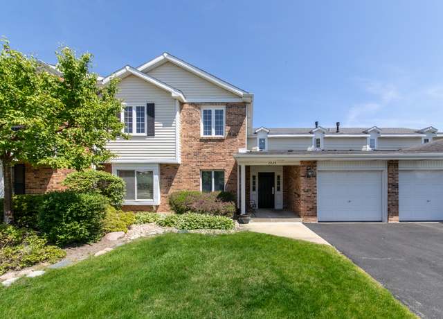 Property at 7225 Willow Way Ln Unit B, Willowbrook, IL 60527, 3 beds, 2 baths