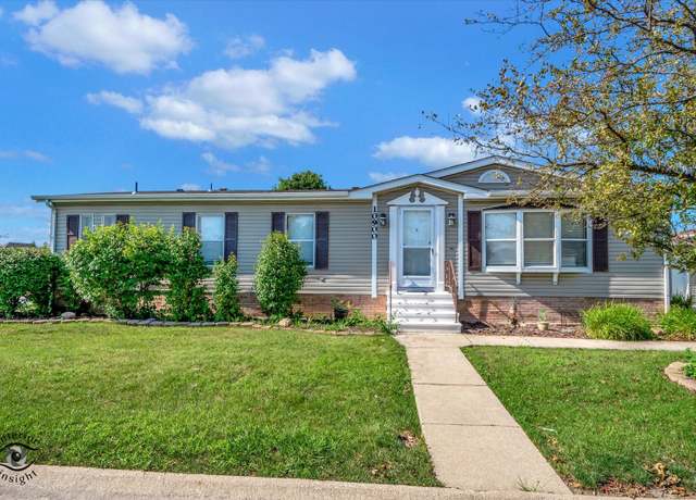 Property at 10900 W Gateway Dr, Frankfort, IL 60423, 2 beds, 2 baths
